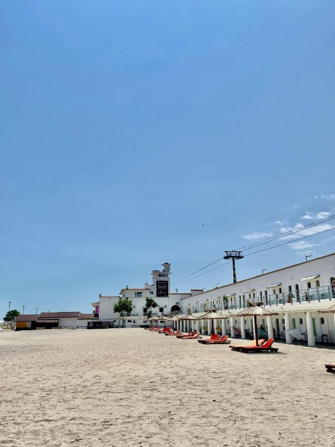 Hostel Cazino Nord Rooms มามายา ภายนอก รูปภาพ