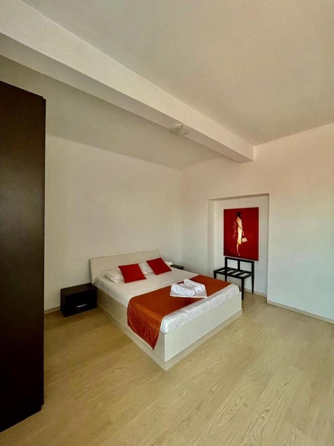 Hostel Cazino Nord Rooms มามายา ภายนอก รูปภาพ