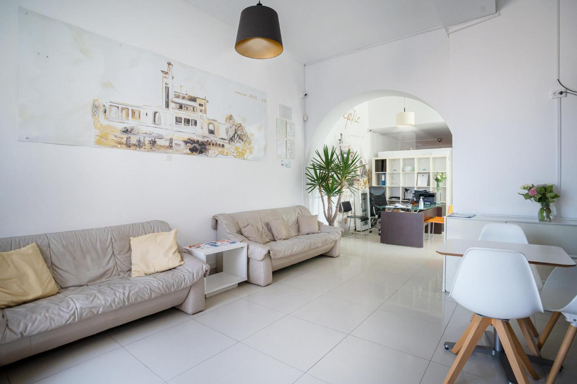 Hostel Cazino Nord Rooms มามายา ภายนอก รูปภาพ