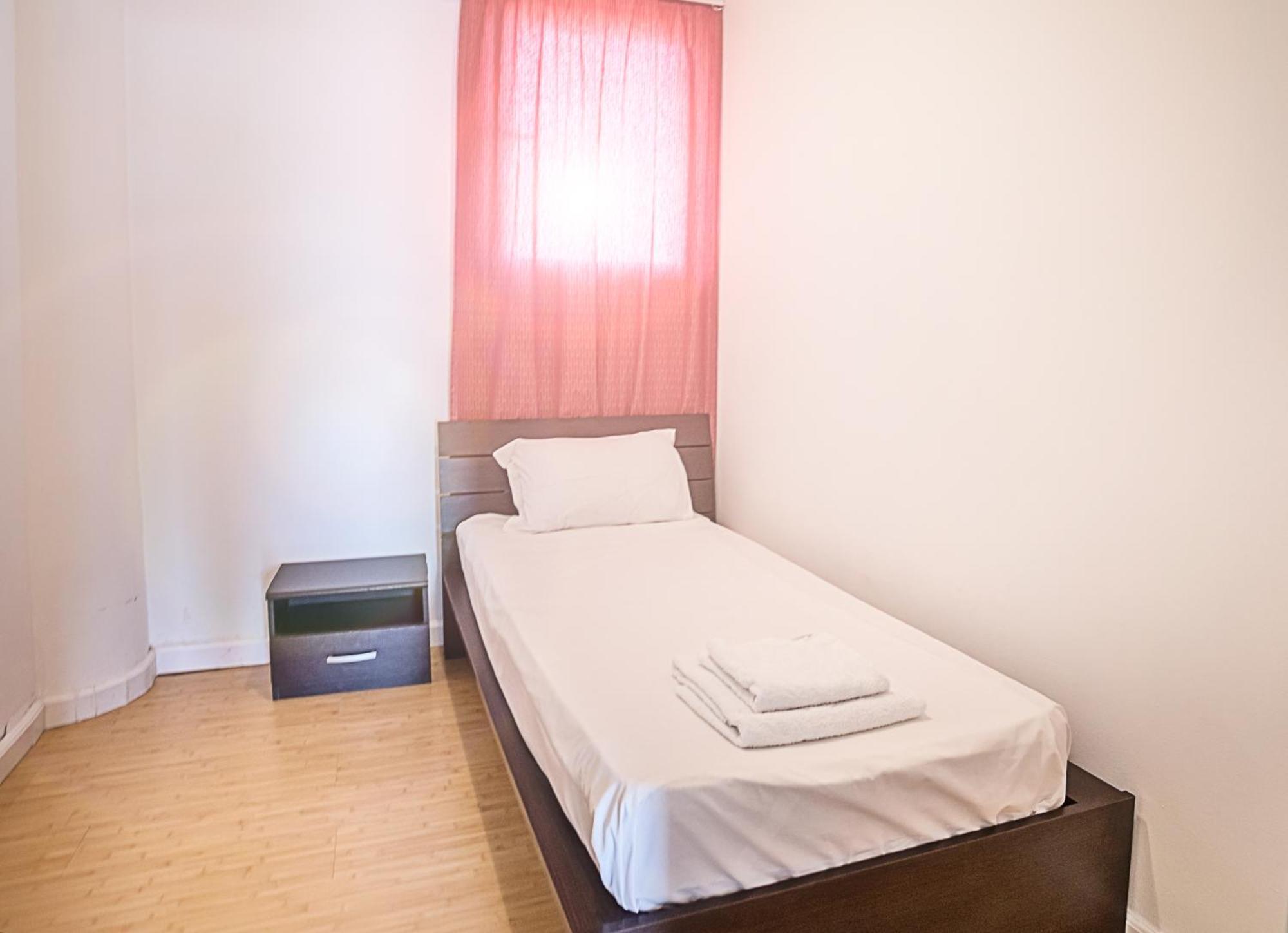 Hostel Cazino Nord Rooms มามายา ภายนอก รูปภาพ