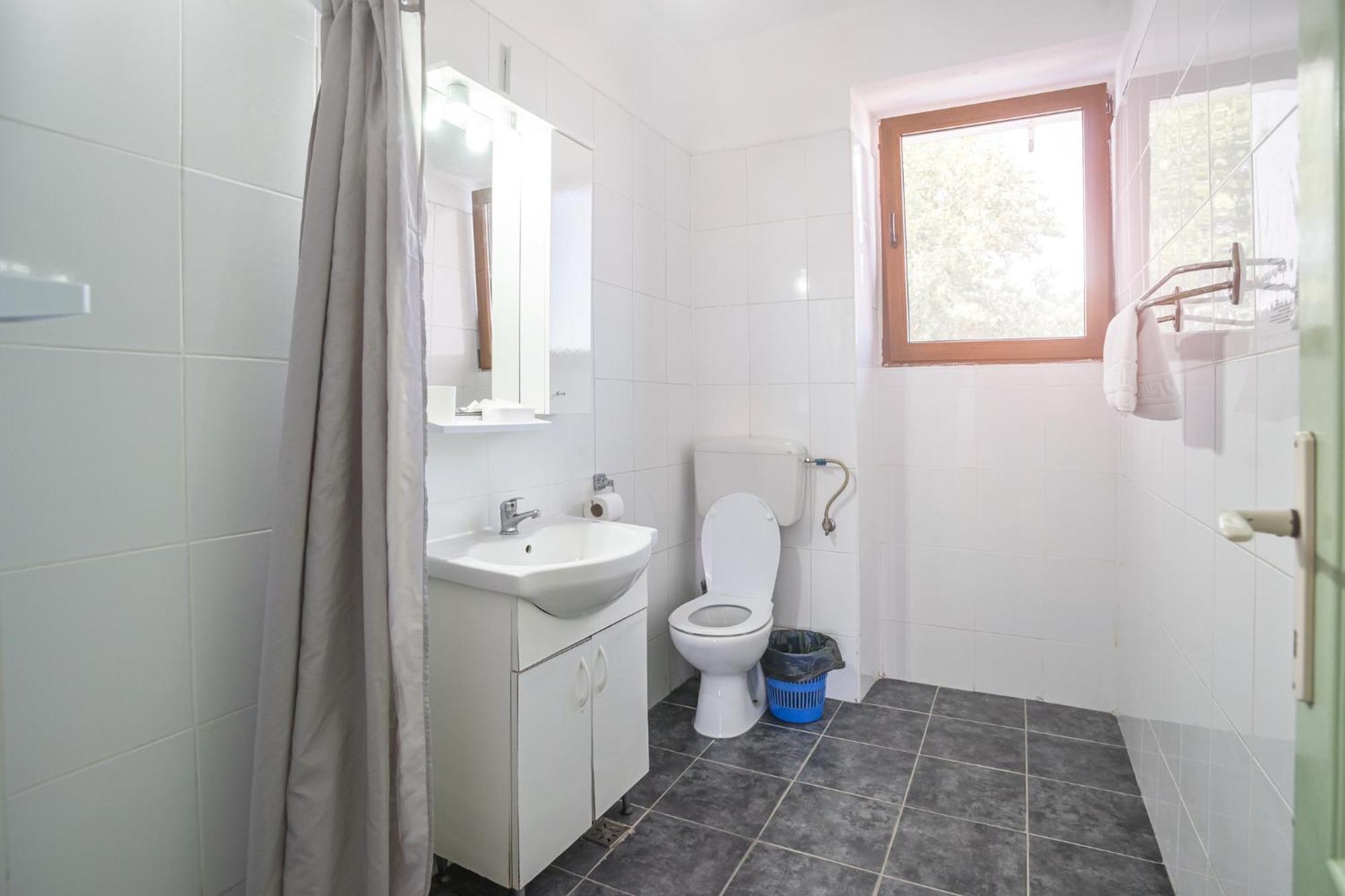 Hostel Cazino Nord Rooms มามายา ภายนอก รูปภาพ